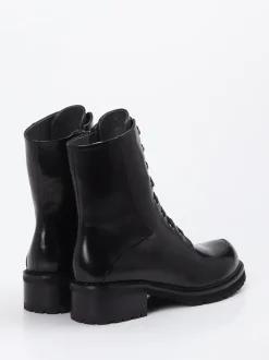Ginger & Glove – Schnürboots aus Kalbleder Schwarz