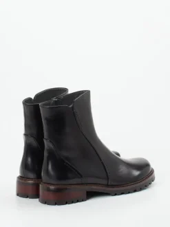 Ginger & Glove – Stiefeletten aus Lammleder schwarz