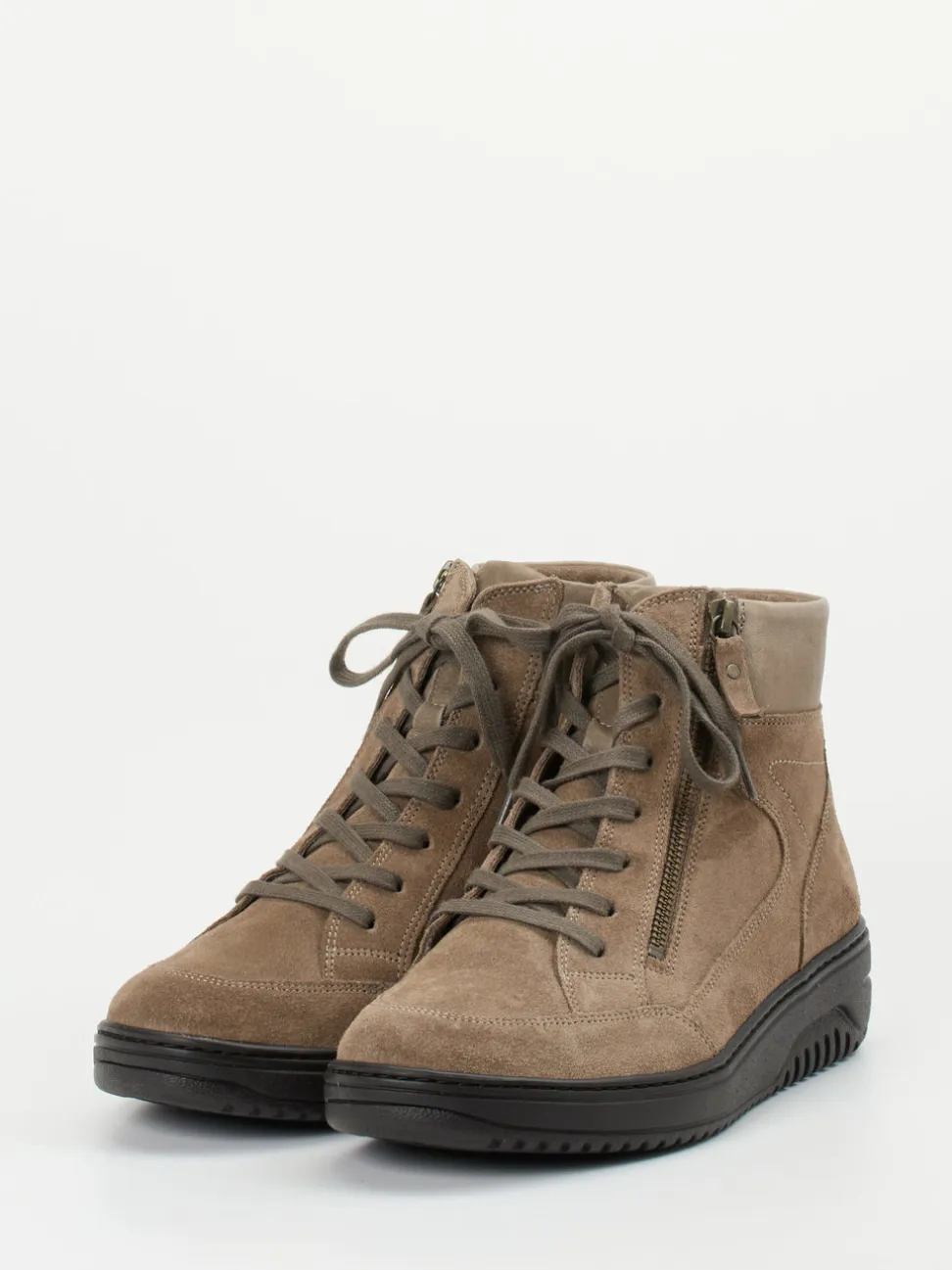 Hartjes – Schnürboots aus Veloursleder in Taupe
