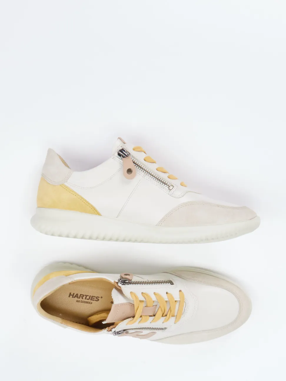 Hartjes – Sneaker aus Kalbleder in Soft-Neutrals