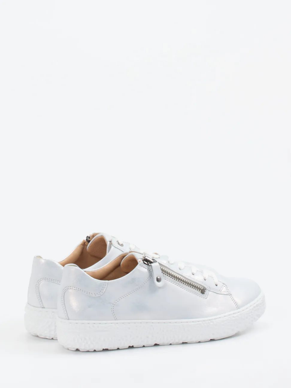 Hartjes – Sneaker aus Metallicleder perlmuttweiß