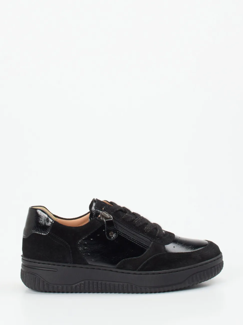 Hartjes – Sneaker aus Veloursleder und Lackleder schwarz