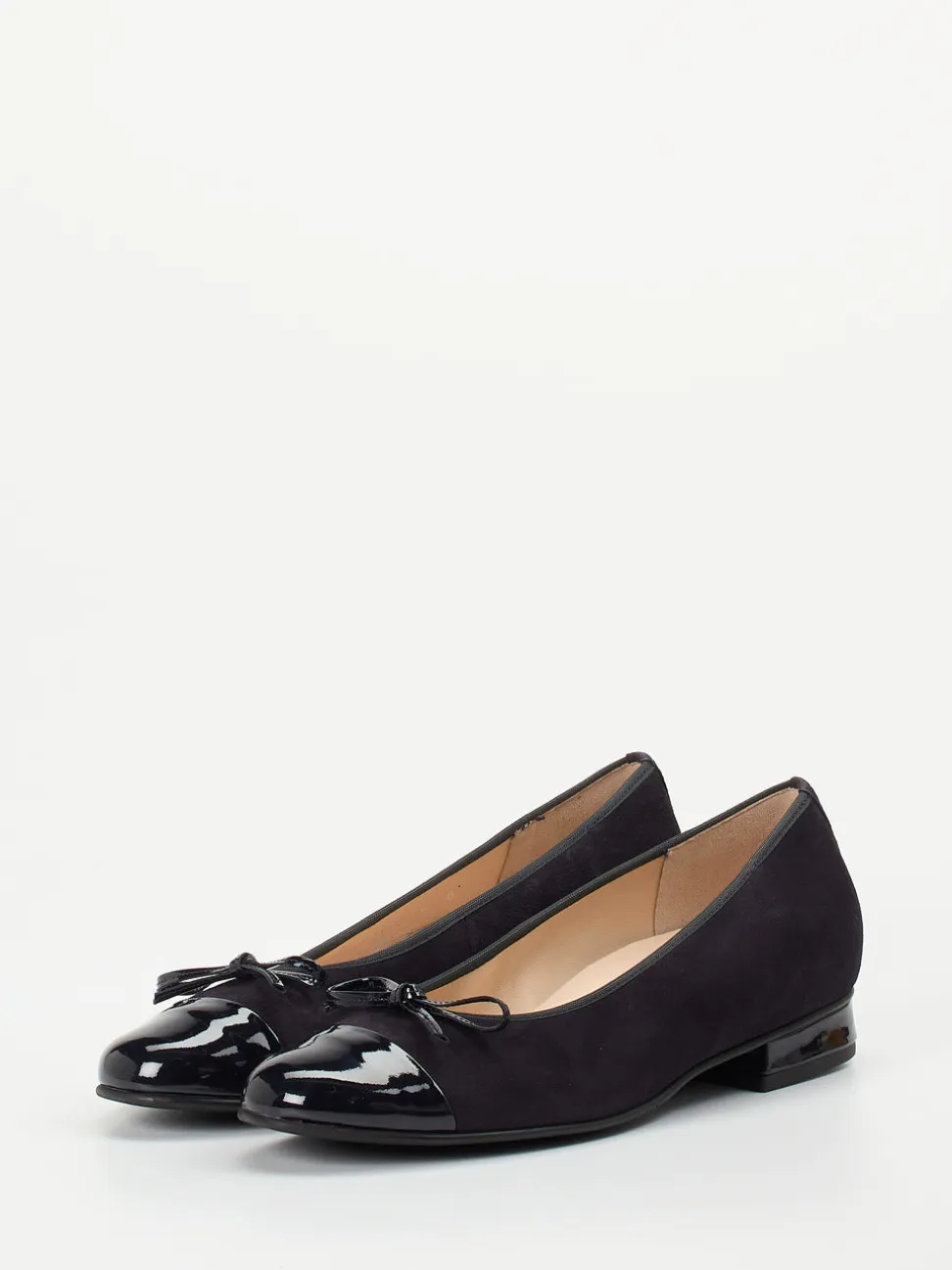Hassia – Ballerinas aus Veloursleder mit Lackkappe