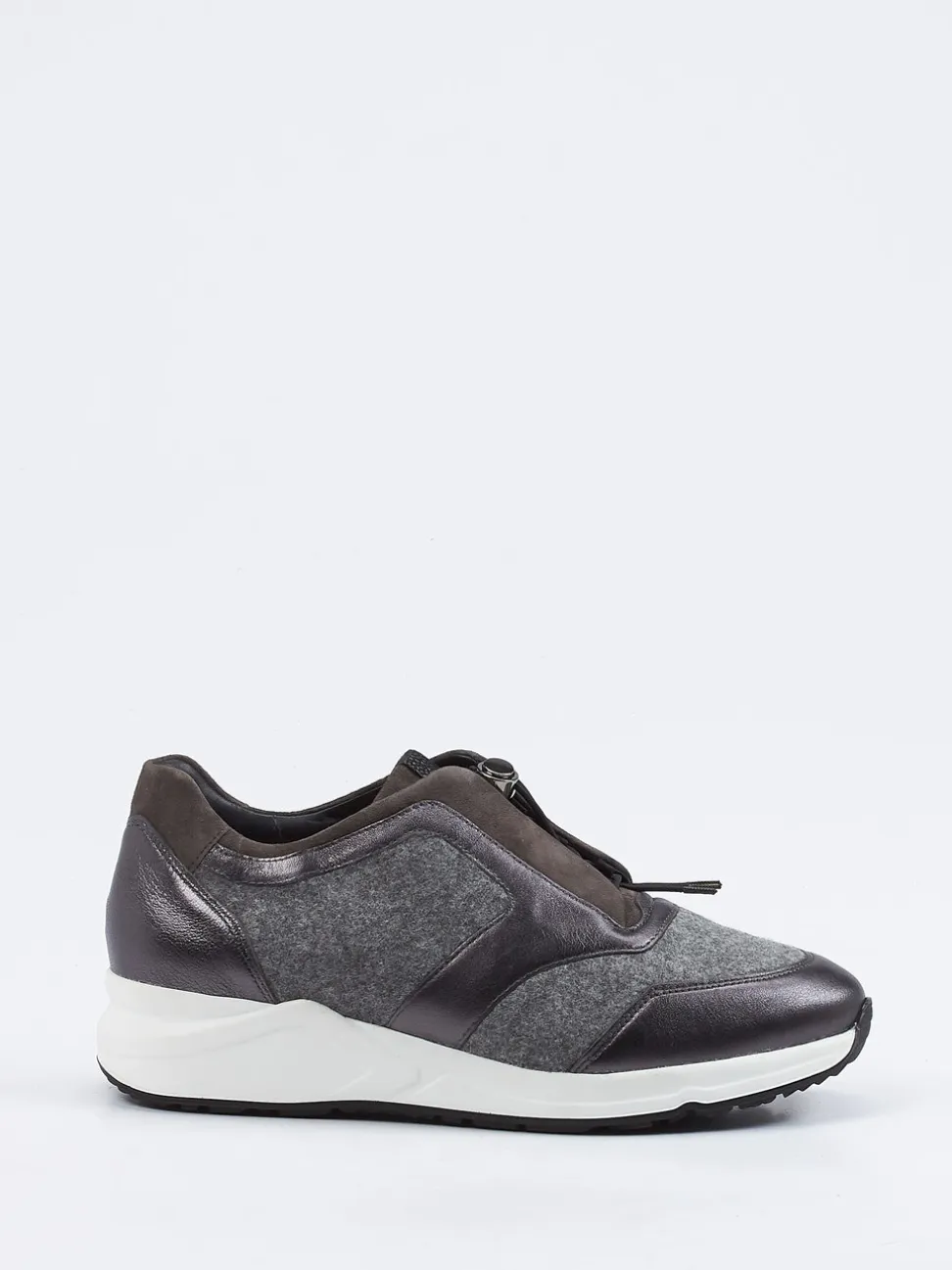 Hassia – Komfort-Sneaker aus Metallicleder grau
