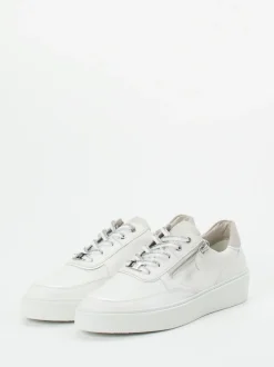 Hassia – Plateau-Sneaker aus Kalbleder in Offwhite