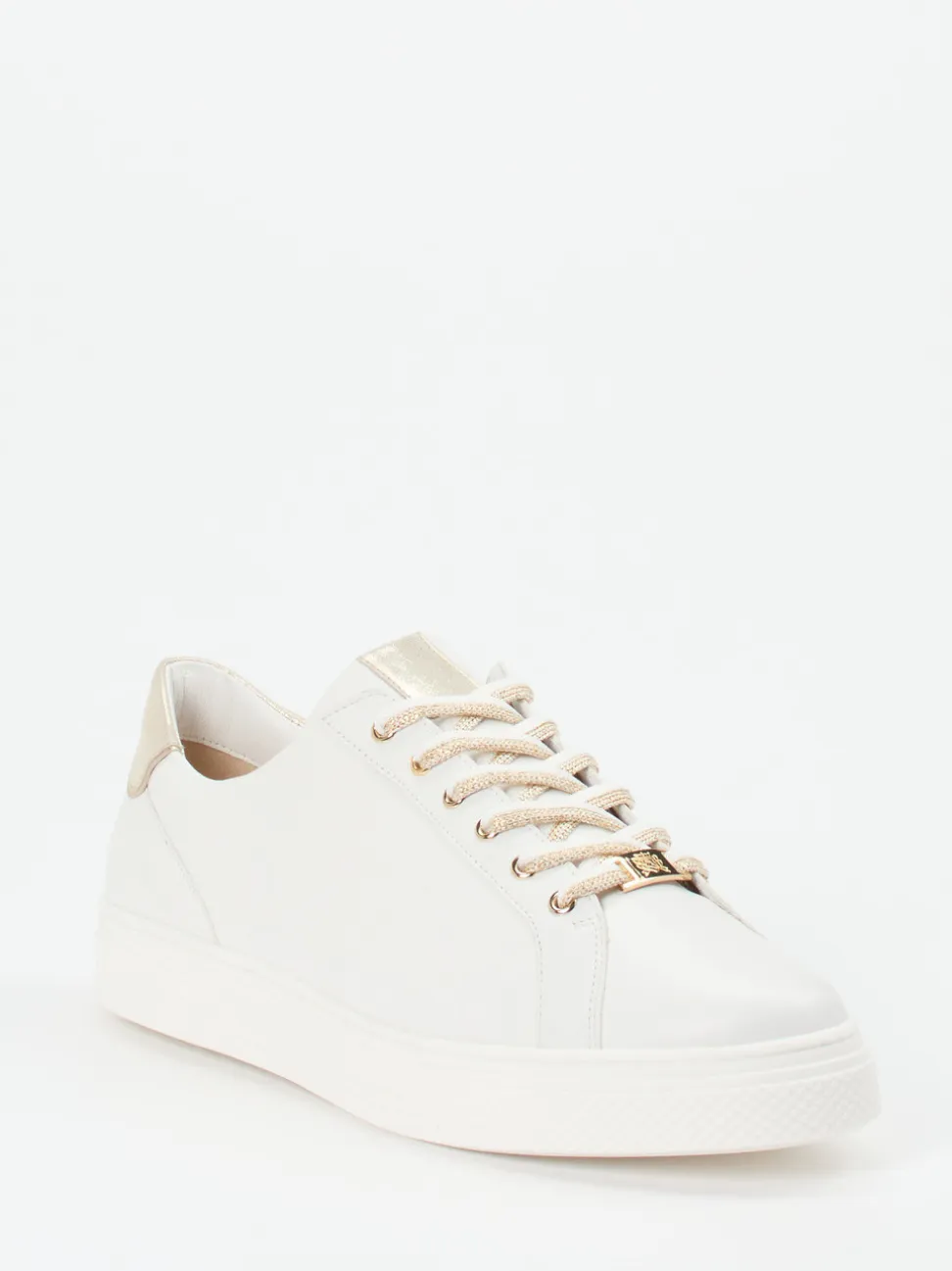 Hassia – Sneaker aus Kalbleder mit Metallic-Details