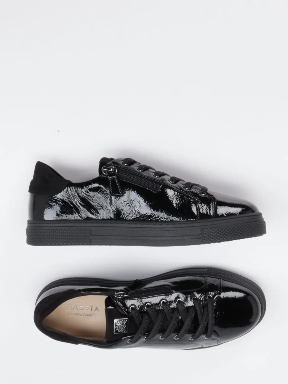 Hassia – Sneaker aus Lackleder schwarz glänzend