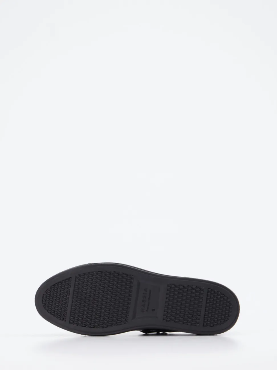 Hassia – Sneaker aus Lackleder schwarz glänzend