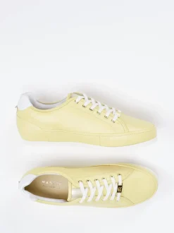 Hassia – Sneaker aus Lammleder in Pastellgelb