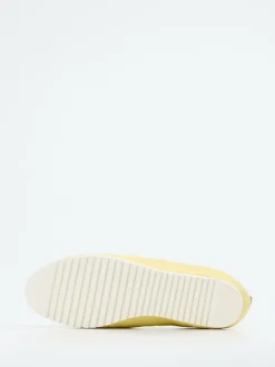 Hassia – Sneaker aus Lammleder in Pastellgelb