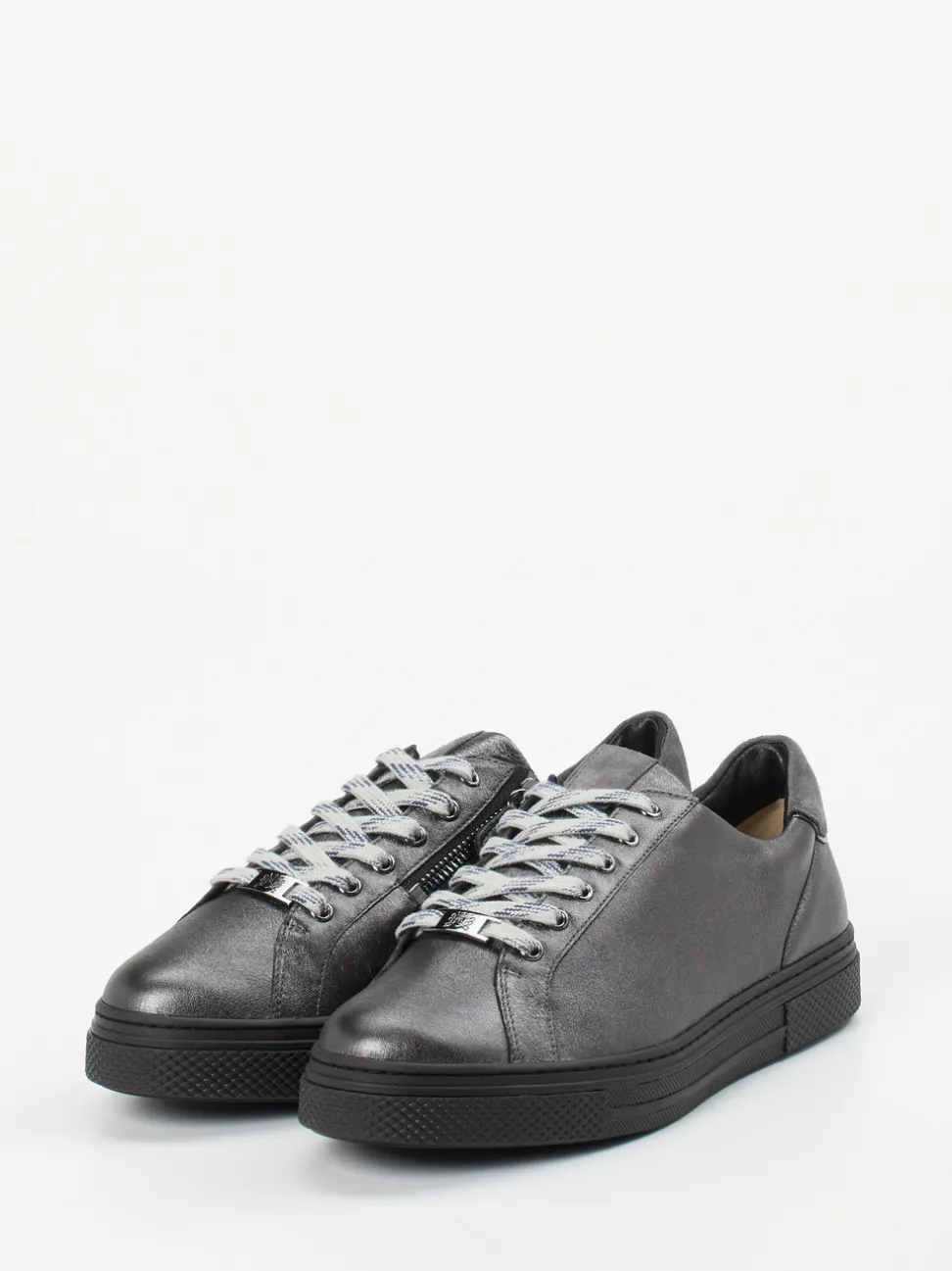 Hassia – Sneaker aus Metallicleder in Anthrazit