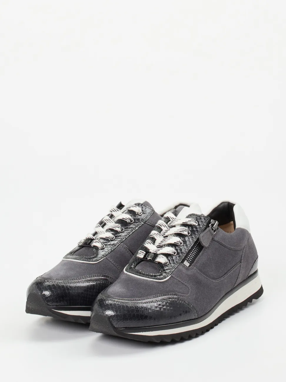 Hassia – Sneaker aus Veloursleder mit Kroko-Details