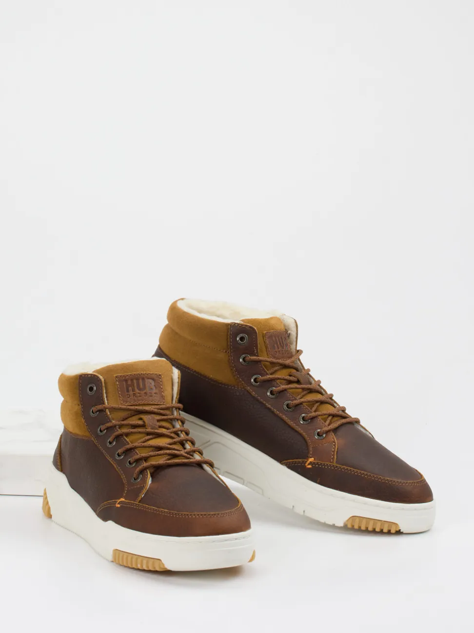 HUB – High-Top Sneaker aus Kalbleder braun