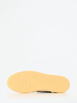HUB – Low-Top Sneaker aus Kalbleder Weiß Pastell
