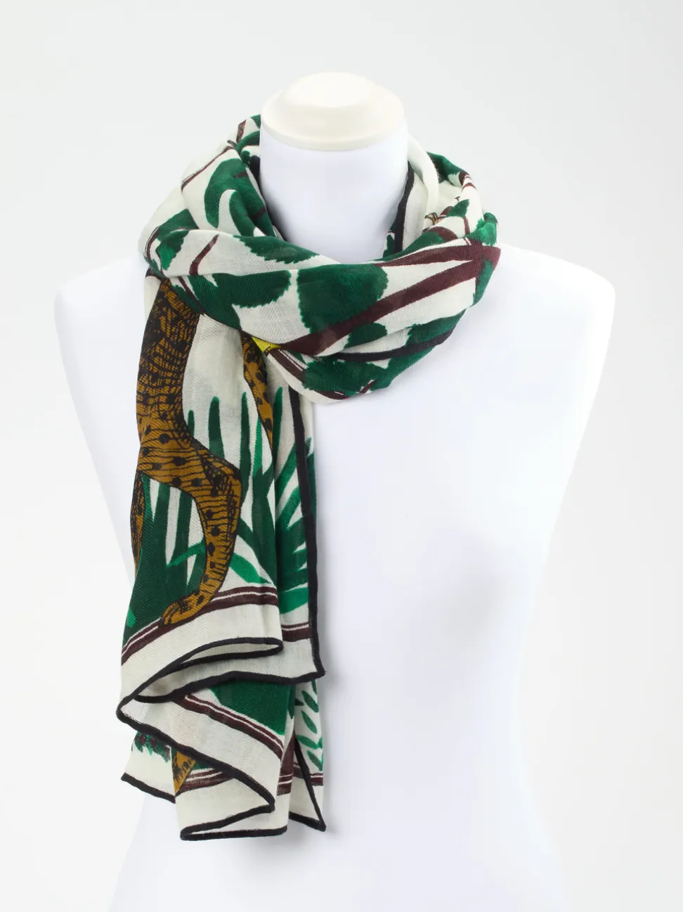 Inouitoosh – Modetuch aus Wolle mit Safari-Print