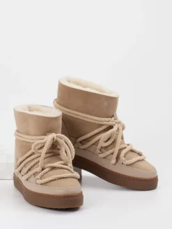 Inuikii – Stiefeletten aus Veloursleder beige