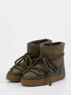 Inuikii – Stiefeletten aus Veloursleder Olivgrün