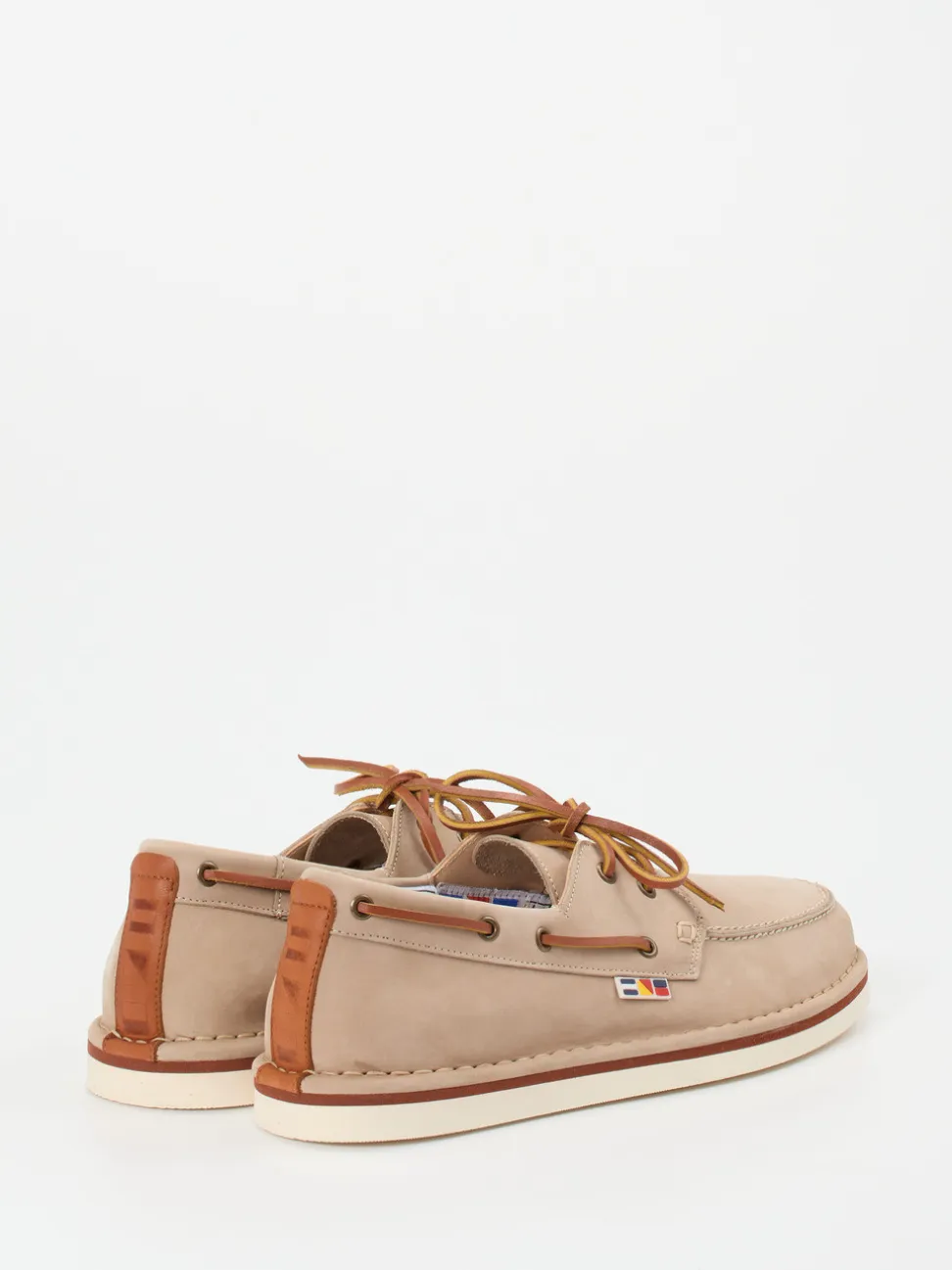 Joe – Bootsschuh aus Nubukleder in Beige