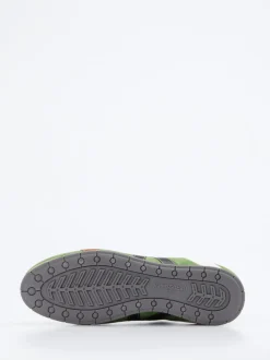 Kamo Gutsu – Retro-Sneaker aus Veloursleder grün