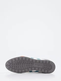 Kamo Gutsu – Sneaker aus Glattleder Off-White