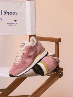 Kangaroos – Sneaker aus Veloursleder und Mesh Altrosa