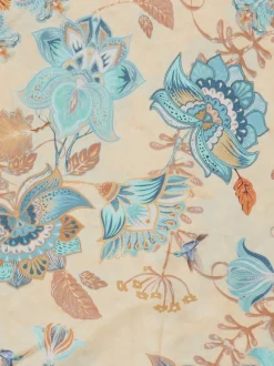 Katherina Loretta – Dreieckstuch aus Viskose mit Blumenprint