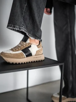 Kennel & Schmenger – Chunky Sneaker aus Veloursleder beige