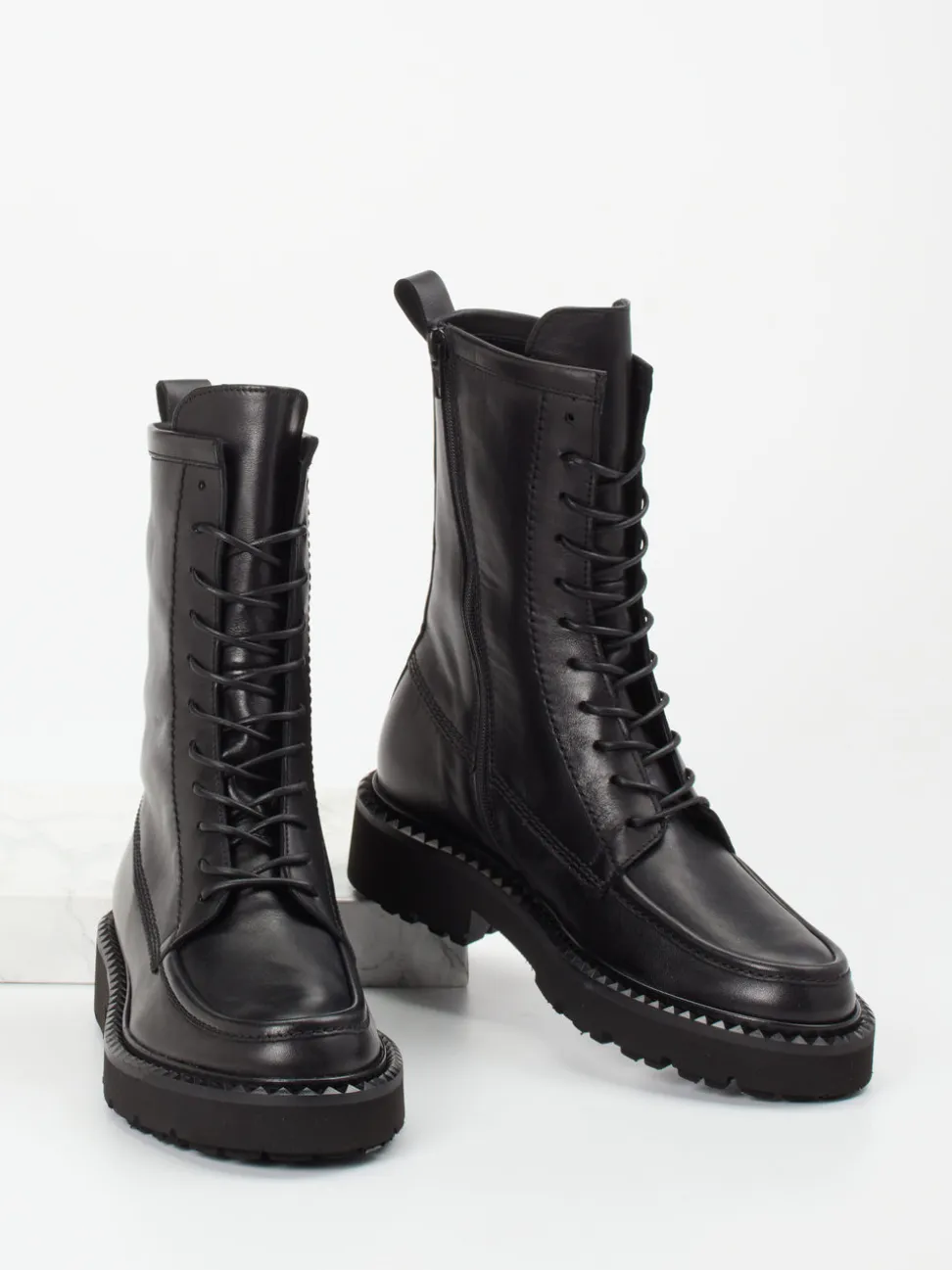 Kennel & Schmenger – Schnürboots aus Kalbleder schwarz