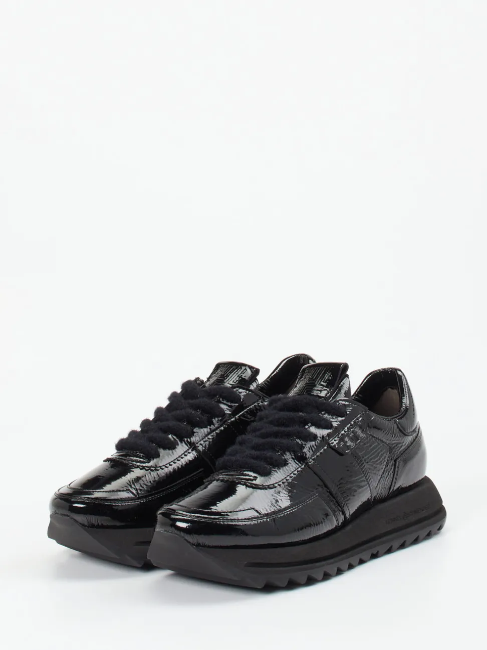 Kennel & Schmenger – Sneaker aus Lackleder Schwarz