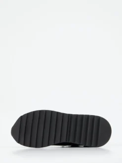 Kennel & Schmenger – Sneaker aus Lackleder Schwarz