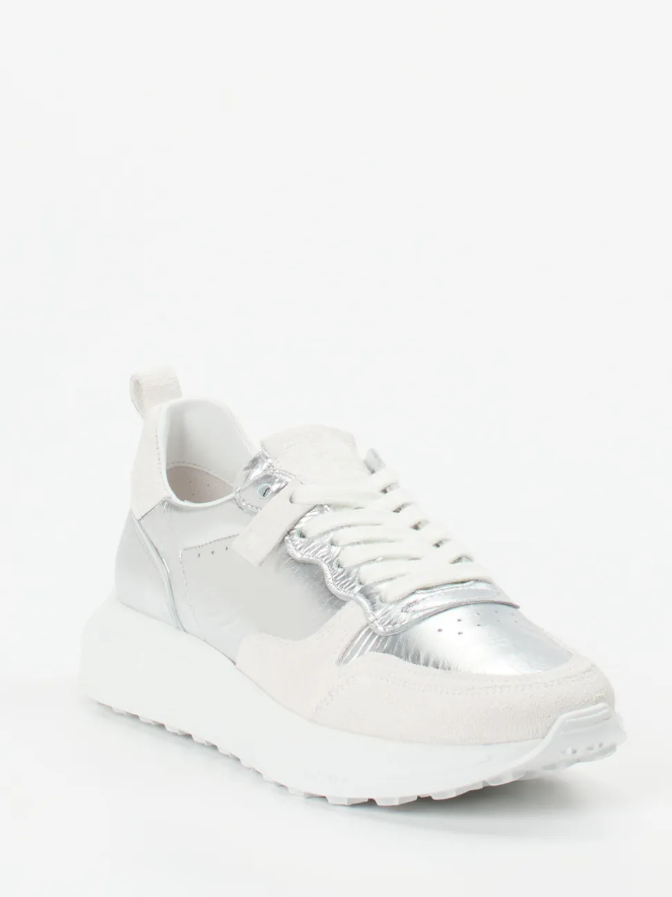 Kennel & Schmenger – Sneaker aus Metallicleder silber