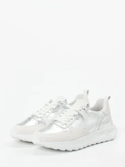 Kennel & Schmenger – Sneaker aus Metallicleder silber