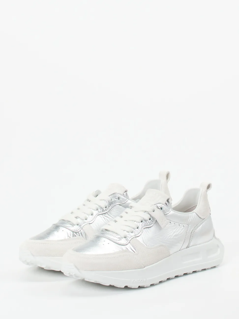Kennel & Schmenger – Sneaker aus Metallicleder silber