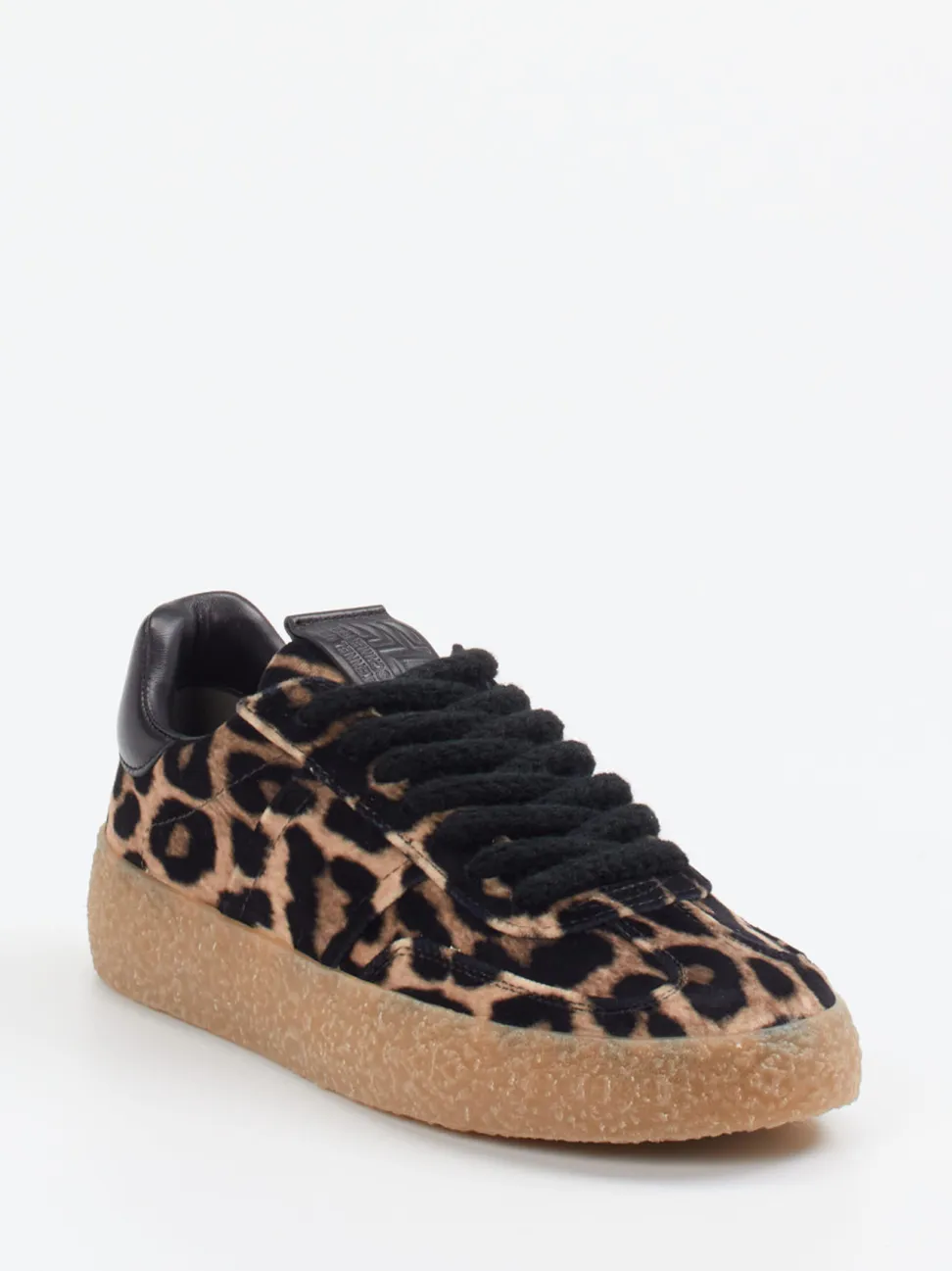Kennel & Schmenger – Sneaker aus Veloursleder mit Leoprint