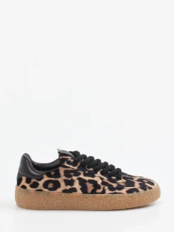 Kennel & Schmenger – Sneaker aus Veloursleder mit Leoprint