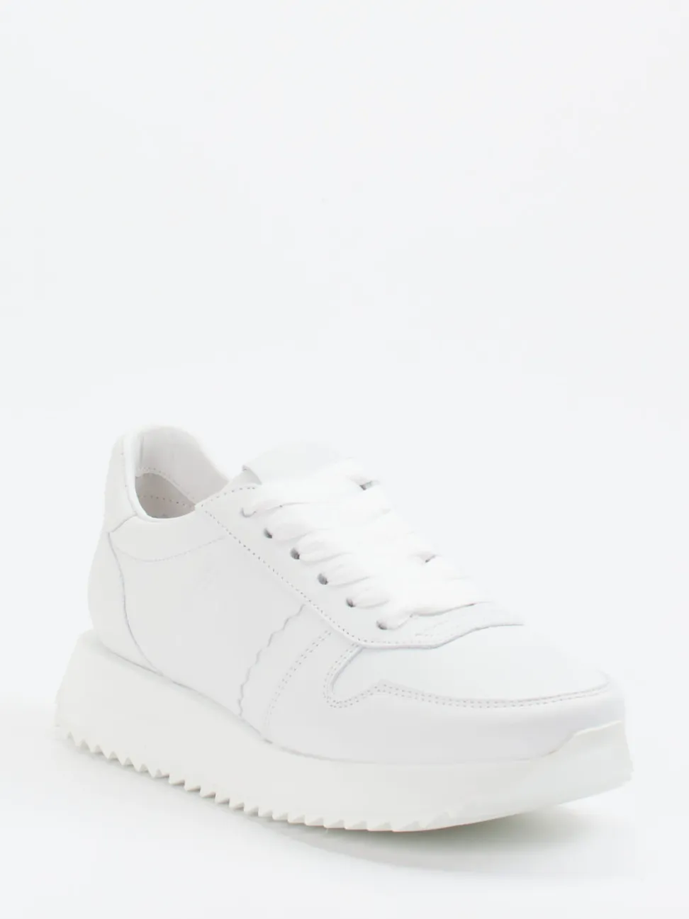 Kennel & Schmenger – Sneaker aus Lammleder in Weiß
