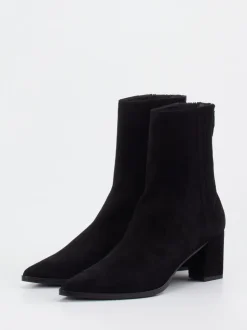Konstantin Starke – Ankle Boots aus Veloursleder schwarz