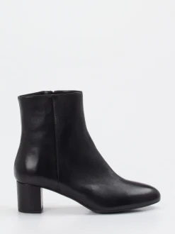 Konstantin Starke – Ankle Boots aus Lammleder Schwarz