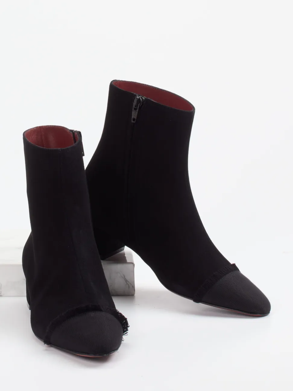 Konstantin Starke – Ankle Boots aus Veloursleder schwarz