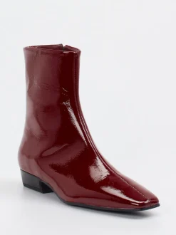 Konstantin Starke – Ankle Boots aus Lackleder Bordeaux