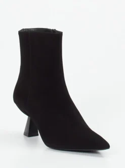 Konstantin Starke – Ankle Boots aus Veloursleder schwarz