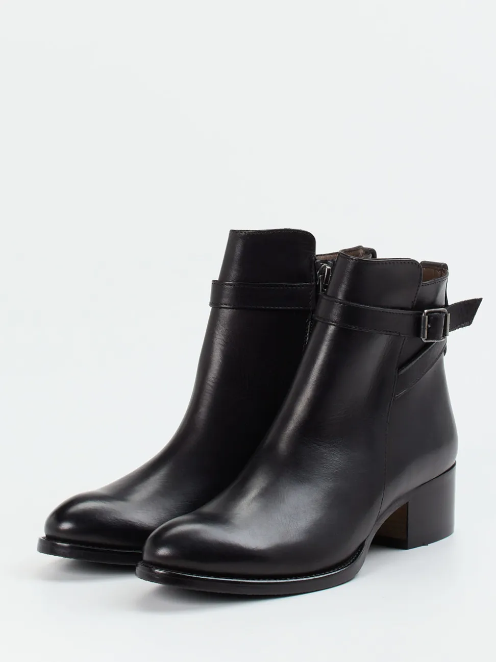 Konstantin Starke – Ankle Boots aus Kalbleder Schwarz
