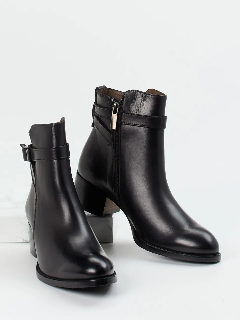 Konstantin Starke – Ankle Boots aus Kalbleder Schwarz