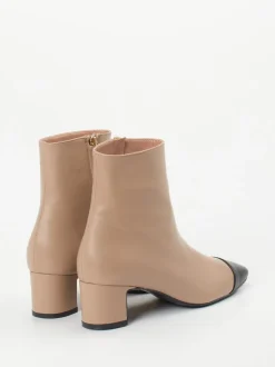 Konstantin Starke – Ankle Boots aus Lammleder beigebraun