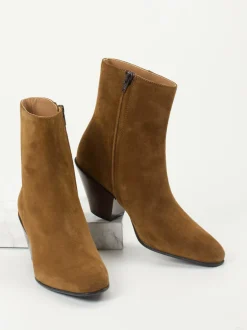 Konstantin Starke – Ankle Boots aus Veloursleder cognac