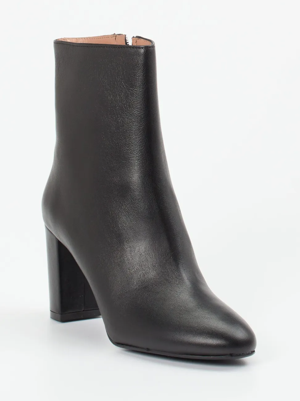 Konstantin Starke – Ankle Boots aus Lammleder schwarz