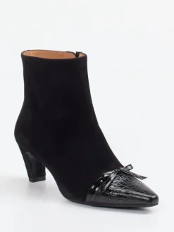 Konstantin Starke – Ankle Boots aus Veloursleder Schwarz