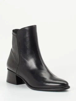 Konstantin Starke – Ankle Boots aus Lammleder Schwarz