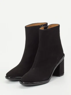 Konstantin Starke – Ankle Boots aus Veloursleder schwarz