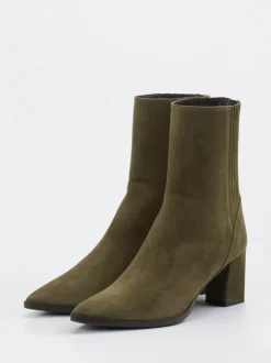Konstantin Starke – Ankle Boots aus Veloursleder Olivgrün